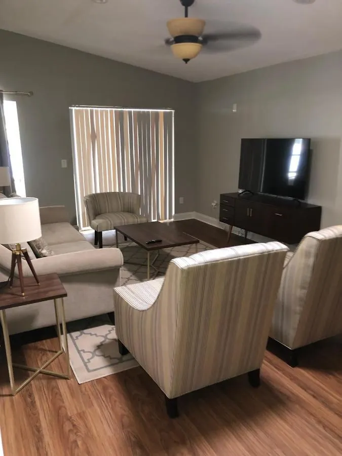 Ferienhaus Villa Cheerful 3 Bed House In A Cul- De-Sac! Tampa