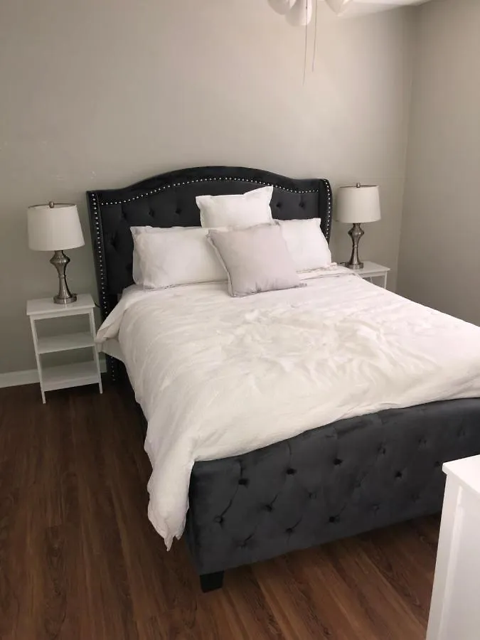 Villa Cheerful 3 Bed House In A Cul- De-Sac! Tampa USA