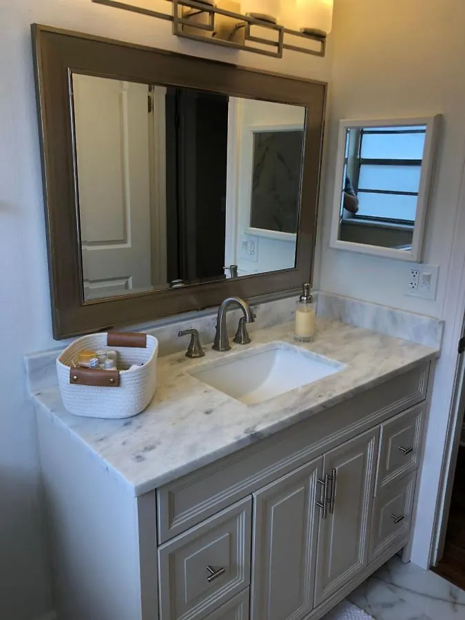 Villa Cheerful 3 Bed House In A Cul- De-Sac! Tampa USA